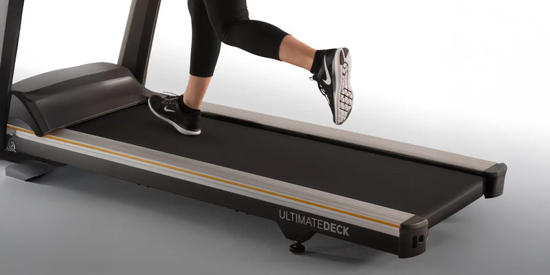 EXTRA-WIDE RUNNING SURFACE