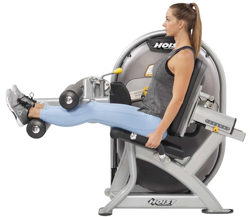 Hoist Clubline Leg Curl in use | Fitness Experience