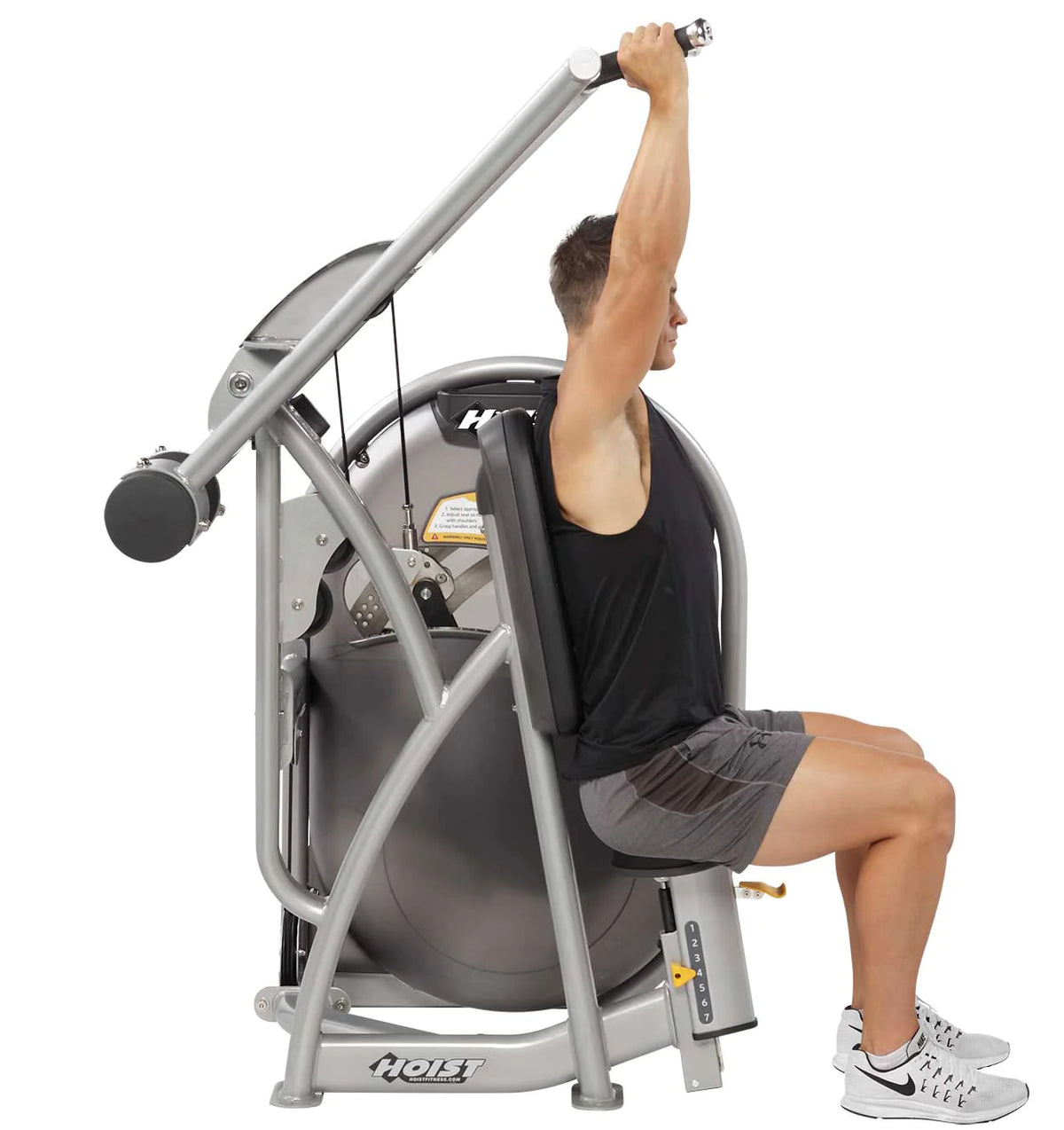 Hoist Clubline Shoulder Press in use | Fitness Experience