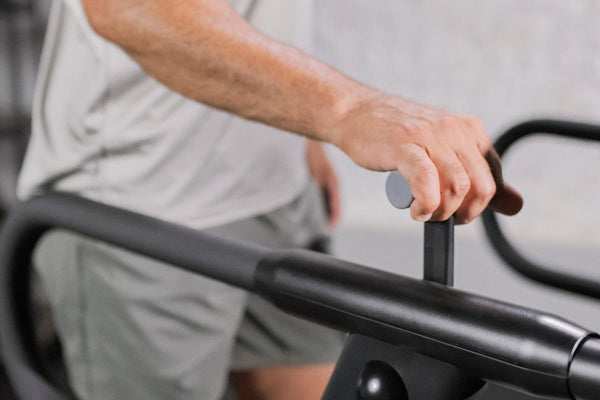 Eight levels of magnetic resistance for customizable intensity